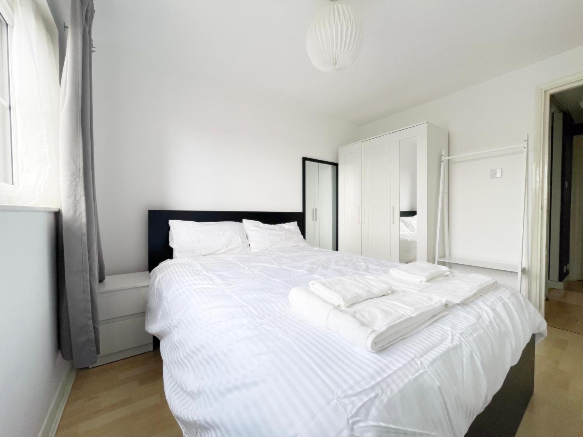 Colliers Wood 1 Bed South London Short Stay Mitcham Exterior foto